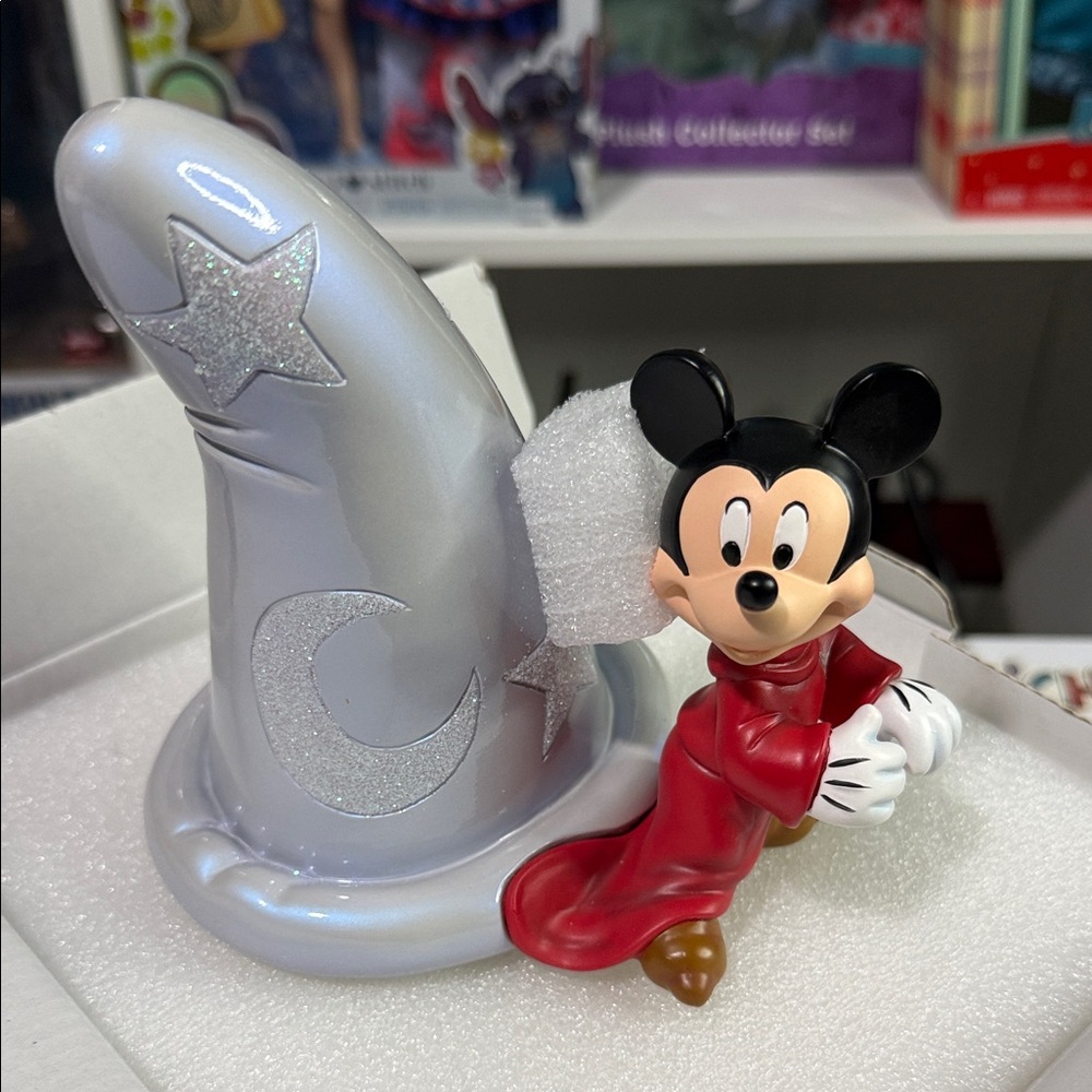 Disney 100 Years of Wonder Commemorative Box